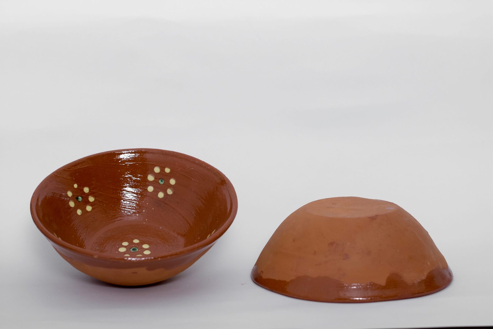 Alternative view of Plato floreado